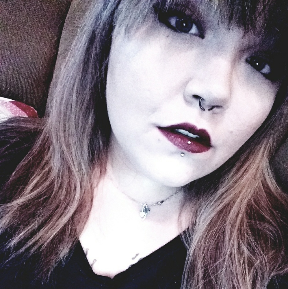 Meet your Posher, Dannielle